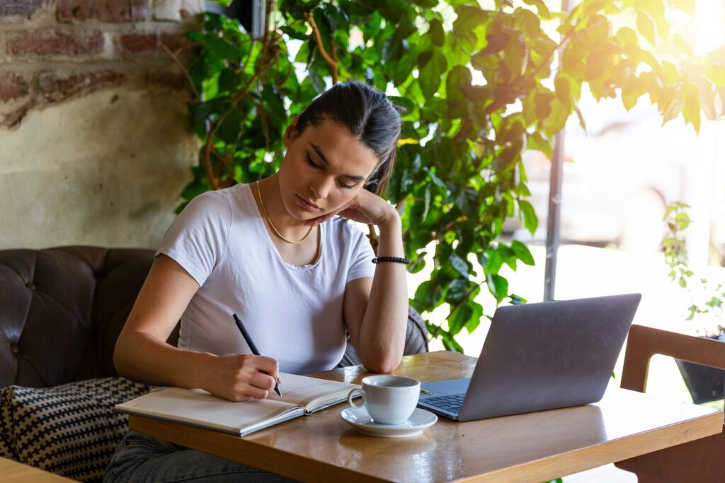 Want to increase your car loan borrowing power and drive off in the best set of wheels? Discover our top tips that impress lenders and give you more options.